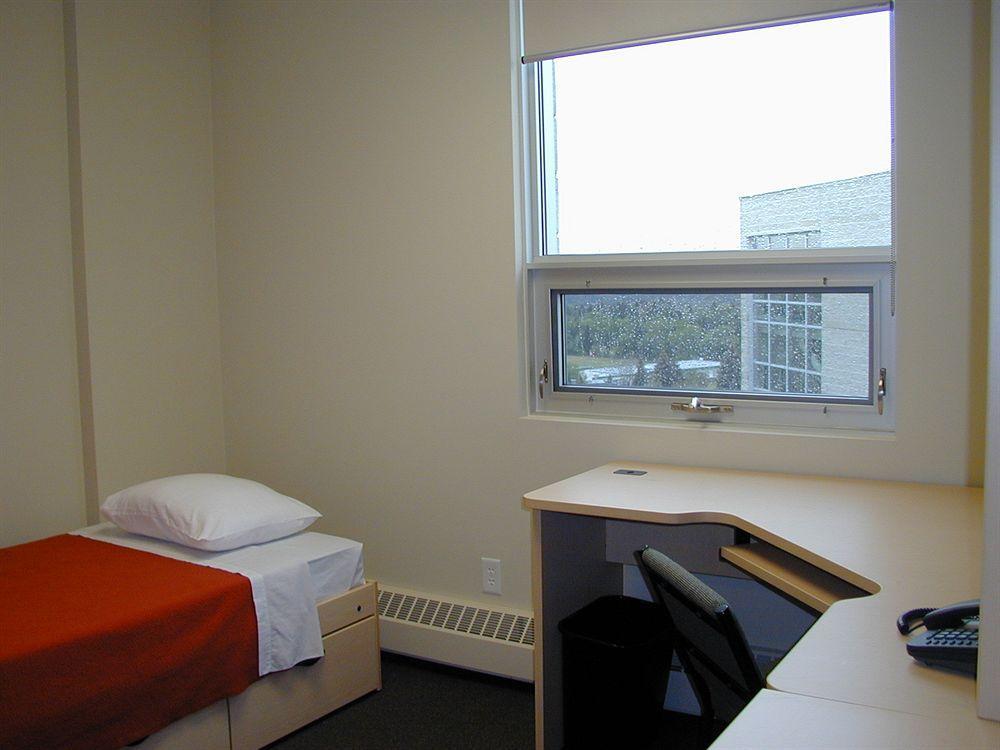 University Of Alberta - Hotel Edmonton Exterior foto